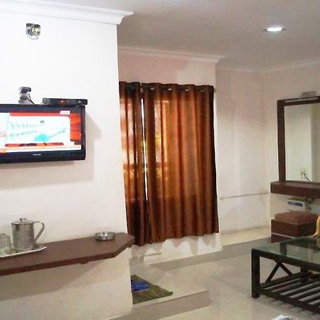 Vaishnavi Group Of Hotels Hyderabad Exterior foto