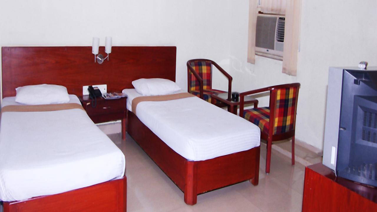 Vaishnavi Group Of Hotels Hyderabad Exterior foto